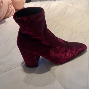 Velvet booties
